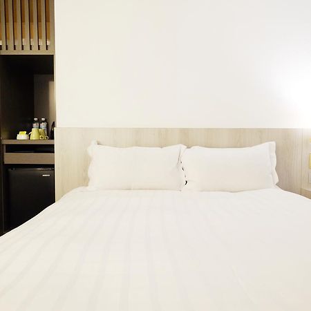Dynasty Hotel Tainan Exterior foto