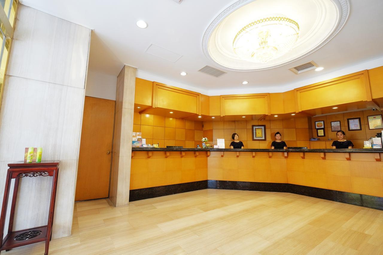 Dynasty Hotel Tainan Exterior foto