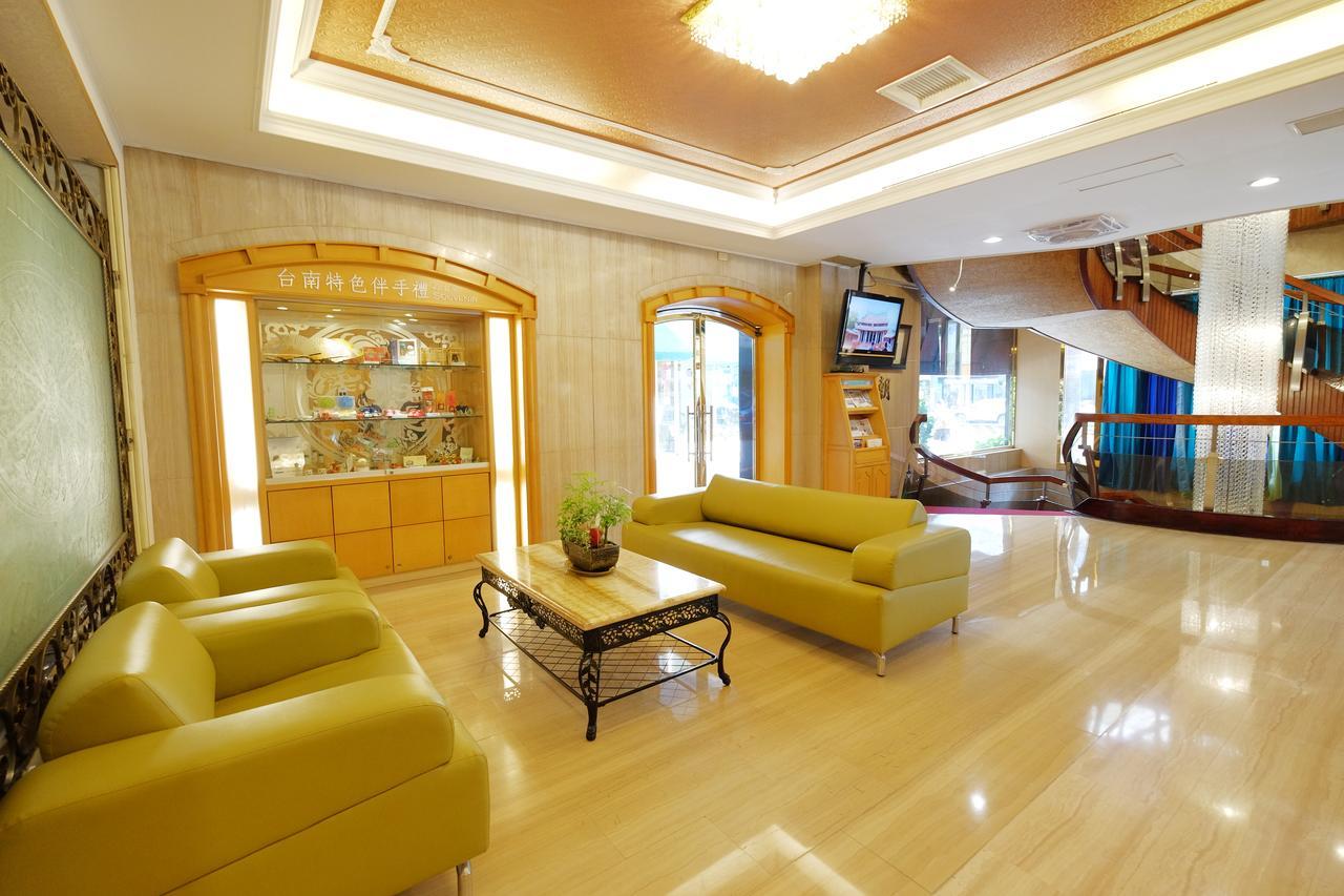 Dynasty Hotel Tainan Exterior foto