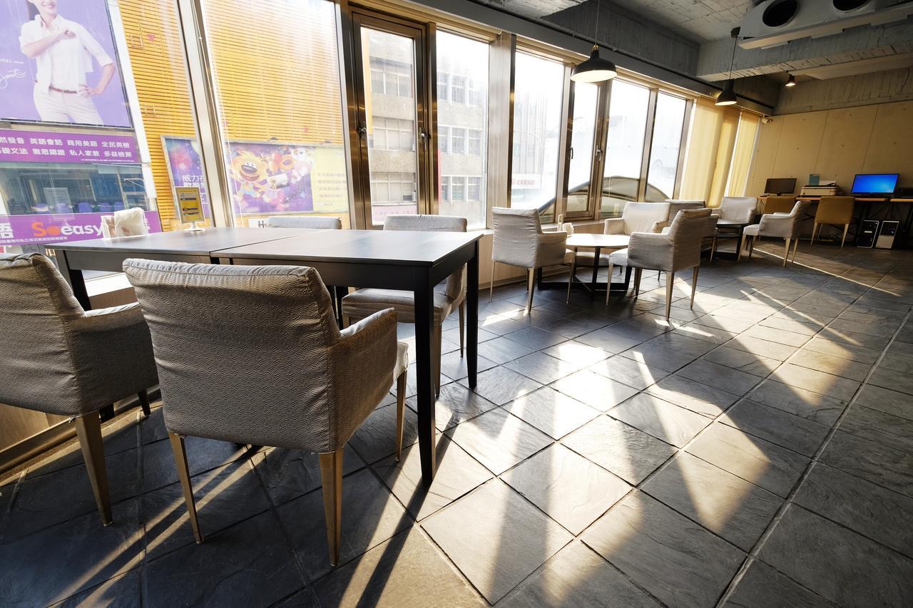 Dynasty Hotel Tainan Exterior foto
